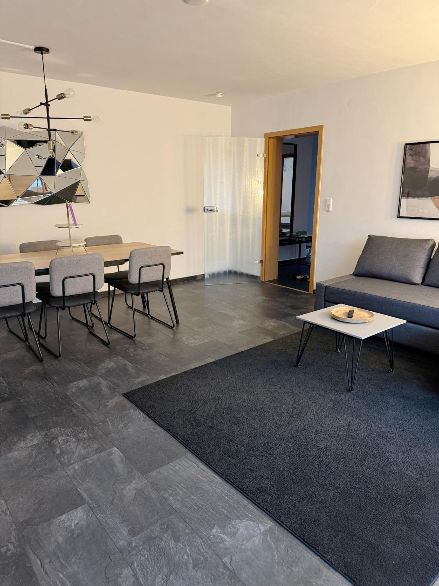 90M2 I Central I Netflix I Wifi I Free Parking I Lia Apartments Хановер Екстериор снимка