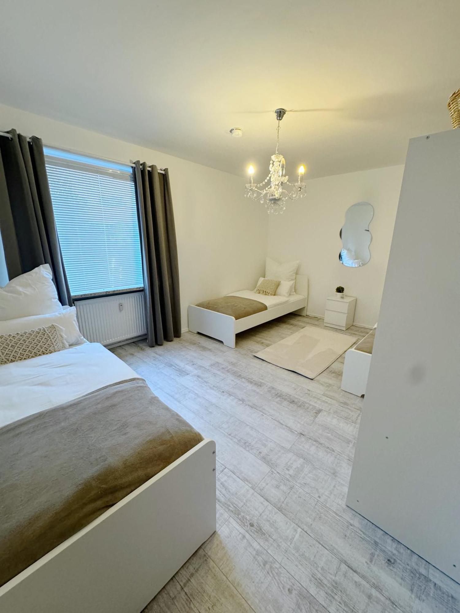 90M2 I Central I Netflix I Wifi I Free Parking I Lia Apartments Хановер Екстериор снимка