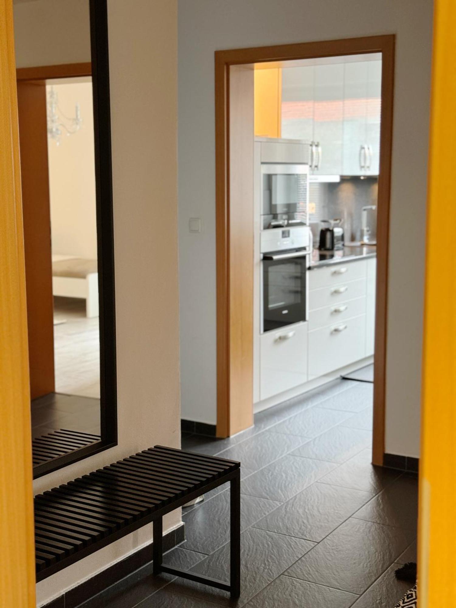 90M2 I Central I Netflix I Wifi I Free Parking I Lia Apartments Хановер Екстериор снимка